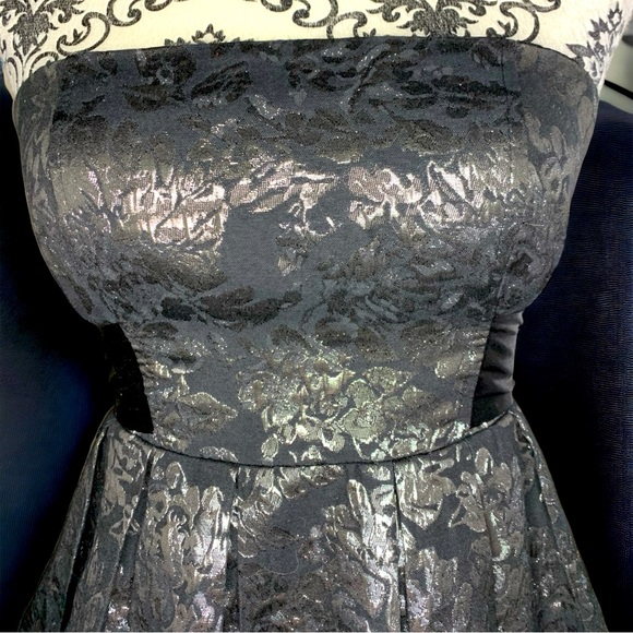 XXI Women’s Strapless Silver Floral Mini Dress- Medium - Picture 3 of 6